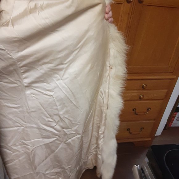 full length fox fur coat women's, go shape, made by Dicker & Dicker - Picture 11 of 11